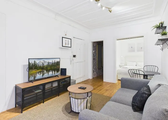 Daire Charming 1br In The Heart Of Bairro Alto | By Airnest *