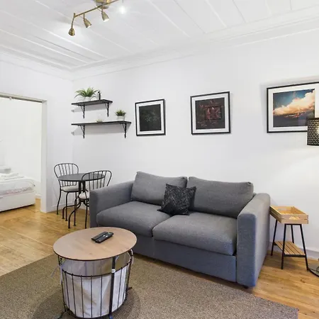 Charming 1br In The Heart Of Bairro Alto | By Airnest *